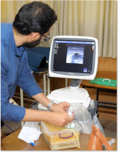 Figure 3: station 3: US guided needle maneuvering in gelatin model