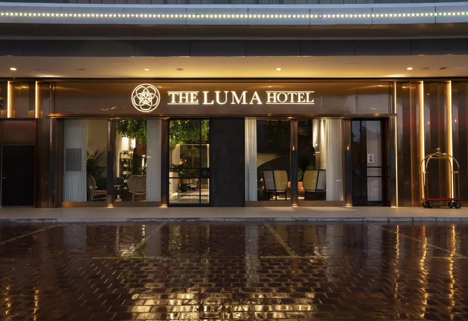 8) The LUMA hotel