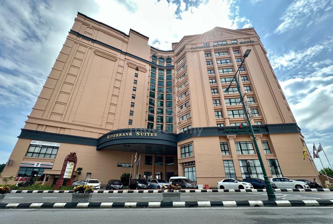 Riverbank Suites Kuching