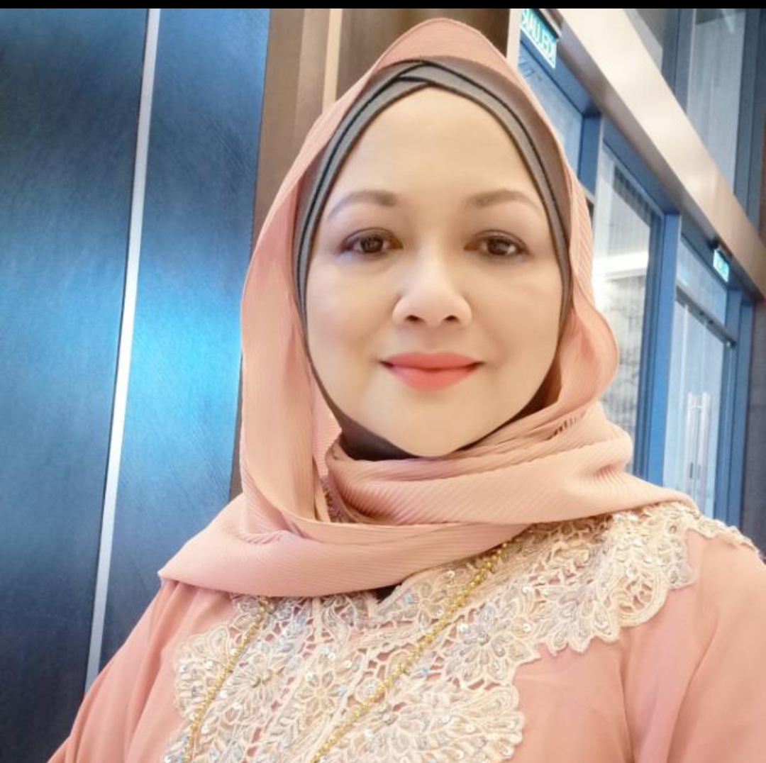 DatinNik Faridah Salleh