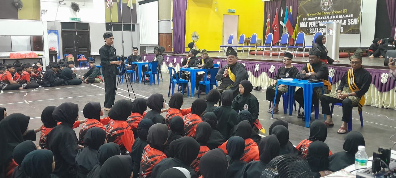 MAJLIS ADAT ISTIADAT PERLIMAU TAPAK