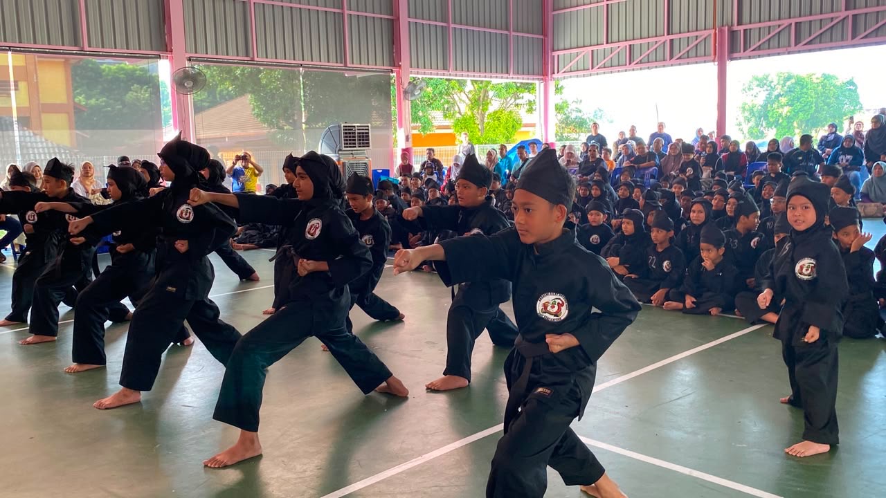 UJIAN KENAIKAN BENGKUNG AKADEMI SSG PULAU PINANG