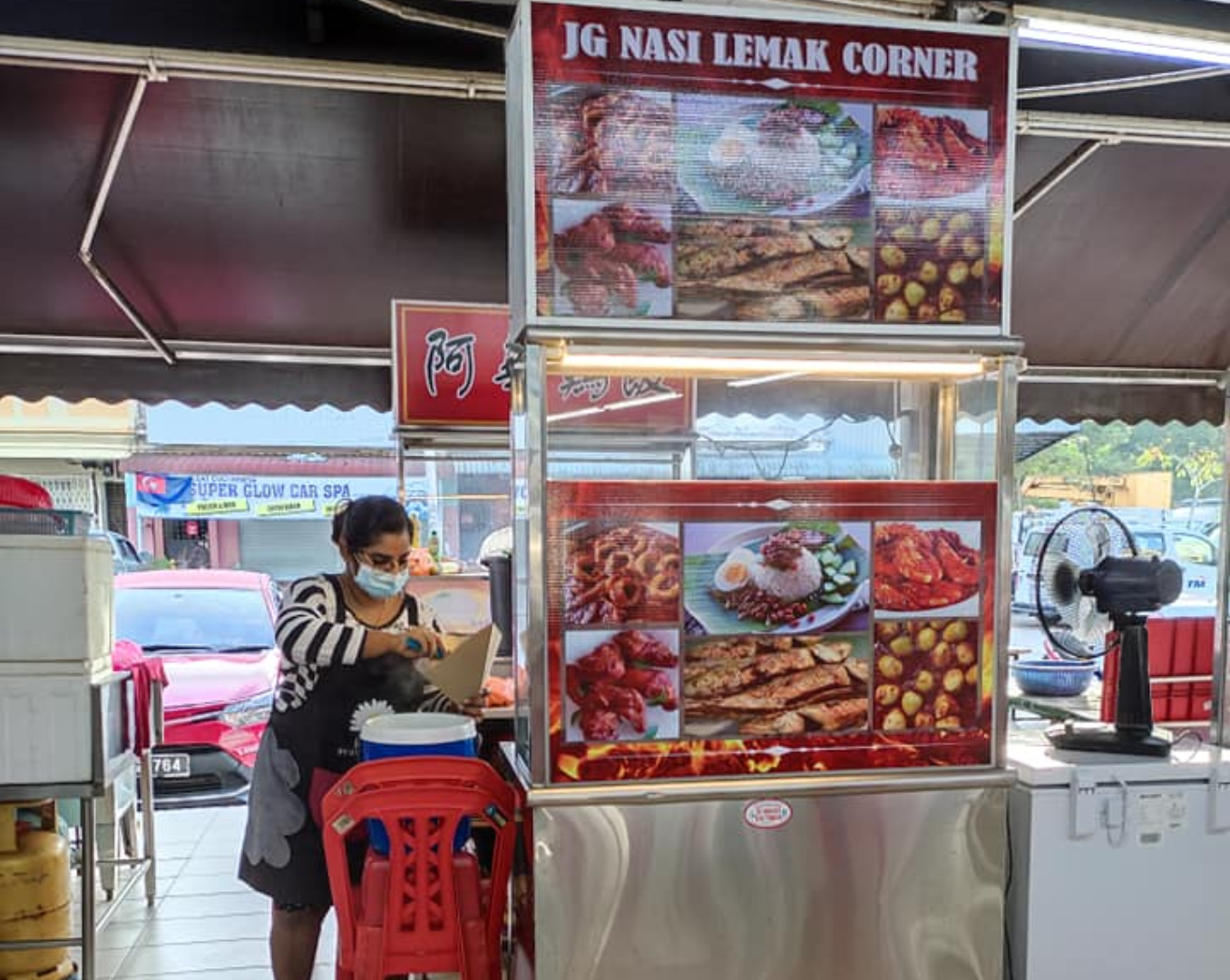 Glory Selvadurai selling Nasi Lemak