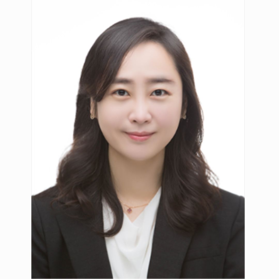 YENA LEEProf