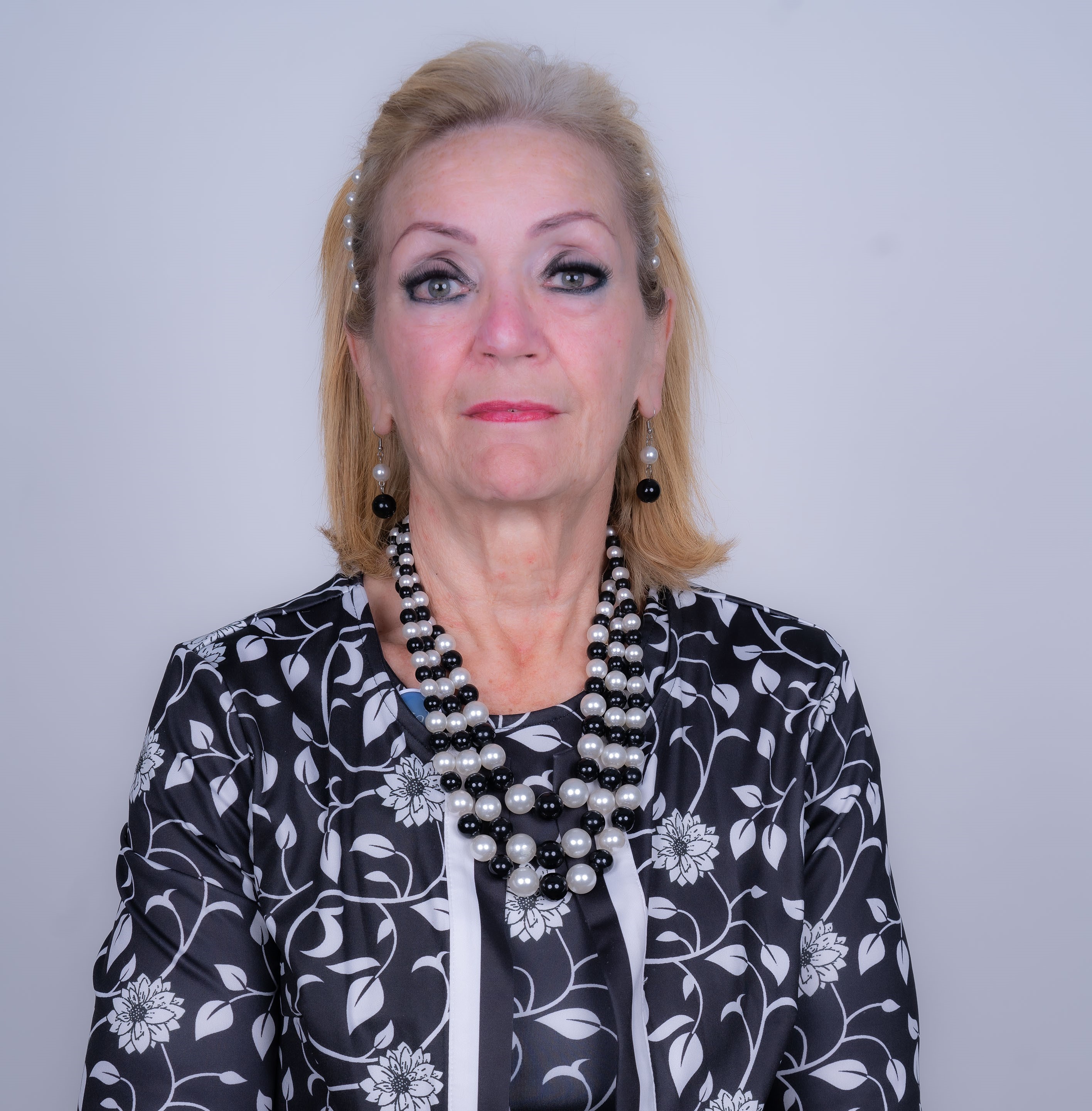 Linda HaskinsDr