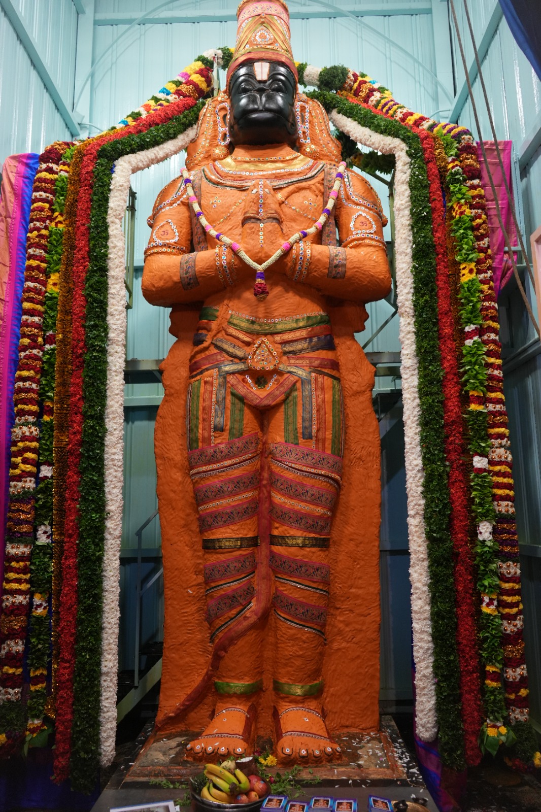 Special Darshan - Santhanakaapu for Hanuman (2)