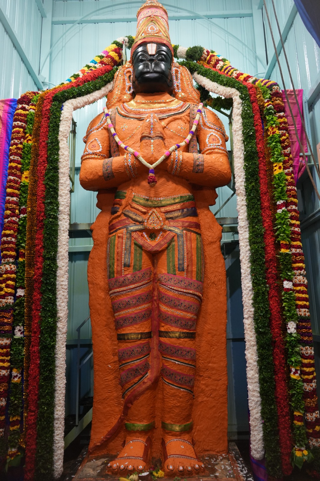 Special Darshan - Santhanakaapu for Hanuman (3)