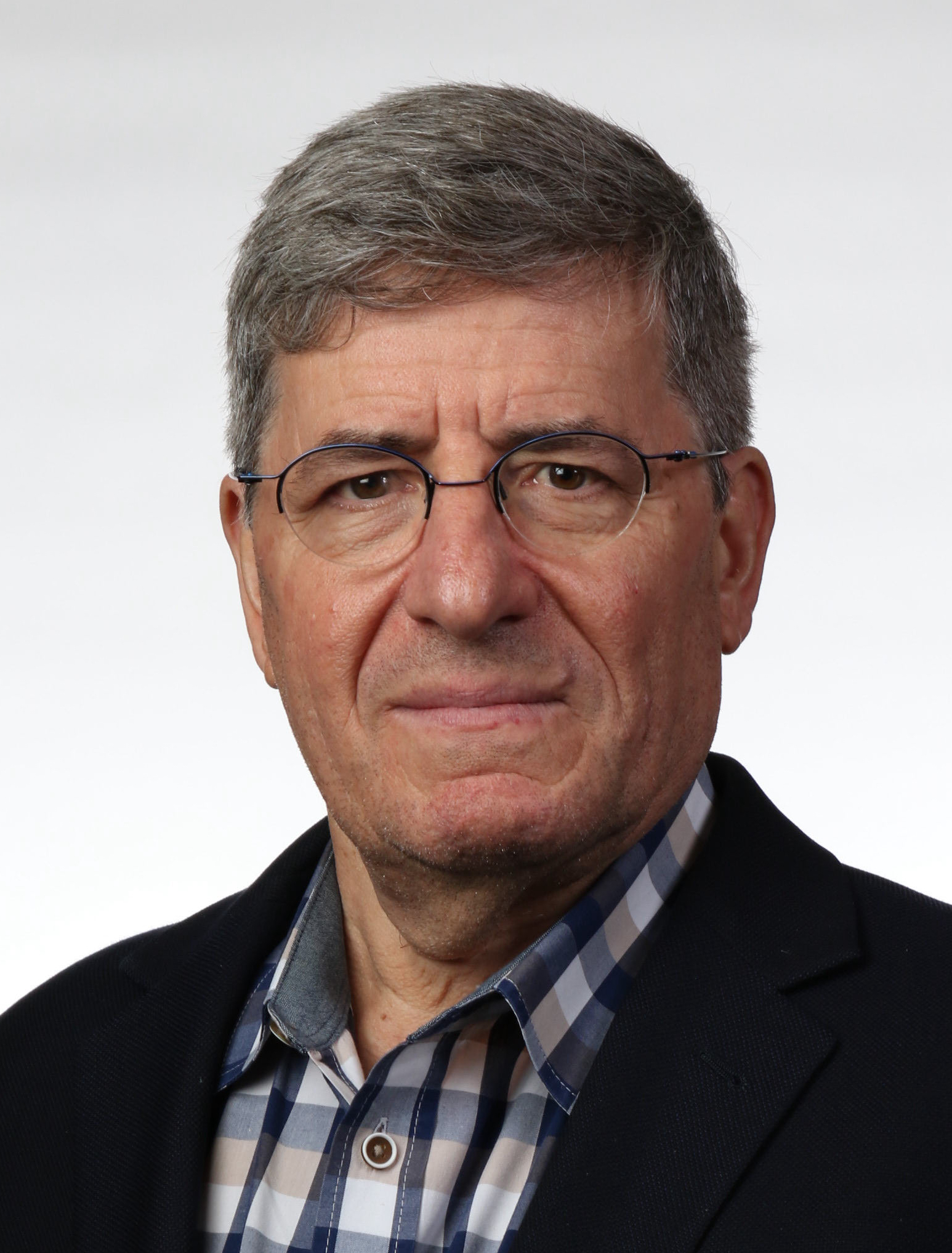 Steven KahnProf.