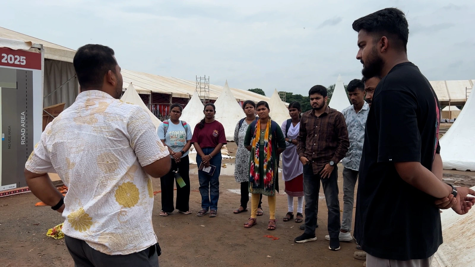 WhatsApp Image 2025-11-14 at 15.40.07 (1)