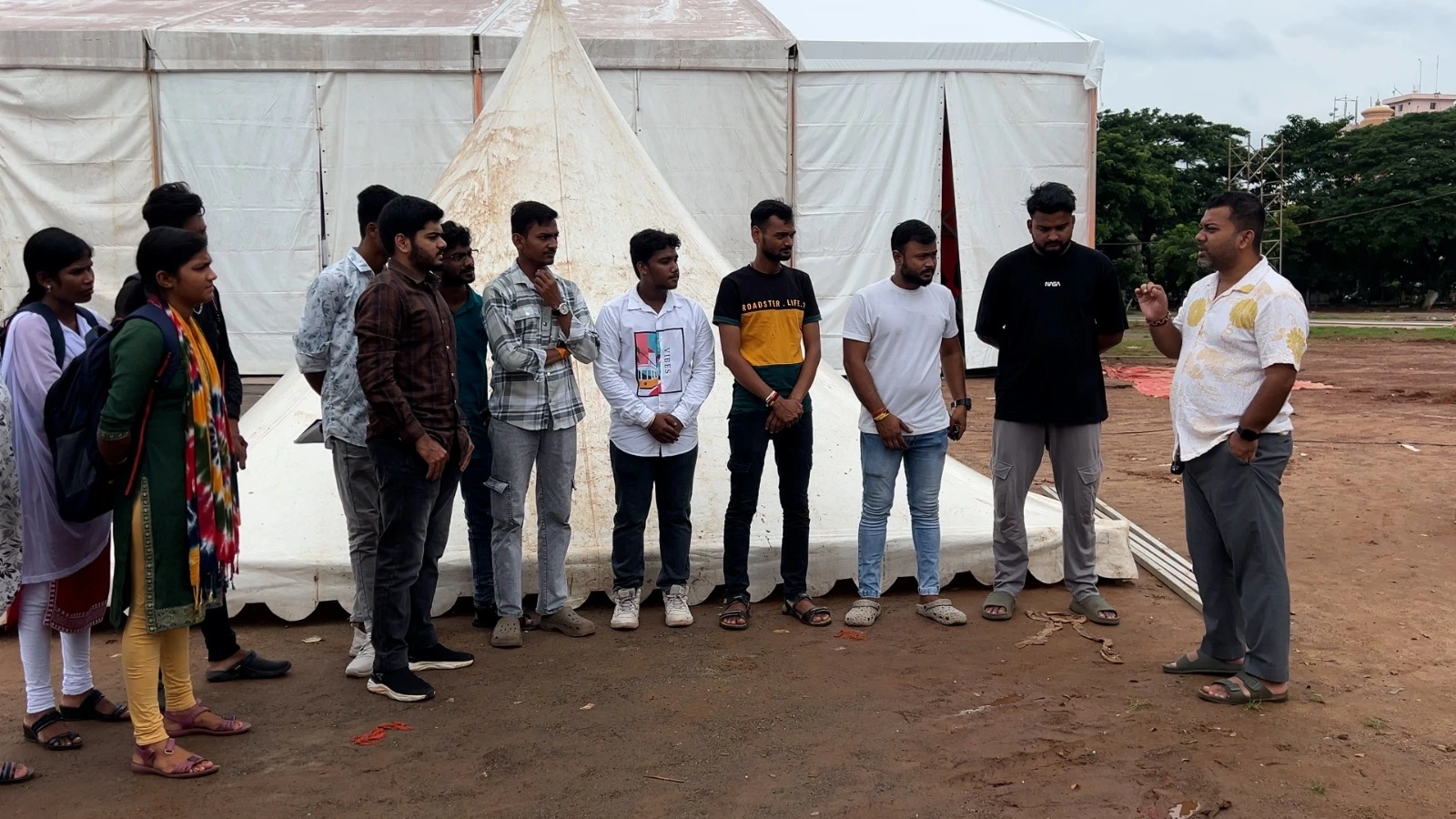 WhatsApp Image 2025-11-14 at 15.40.07 (2)