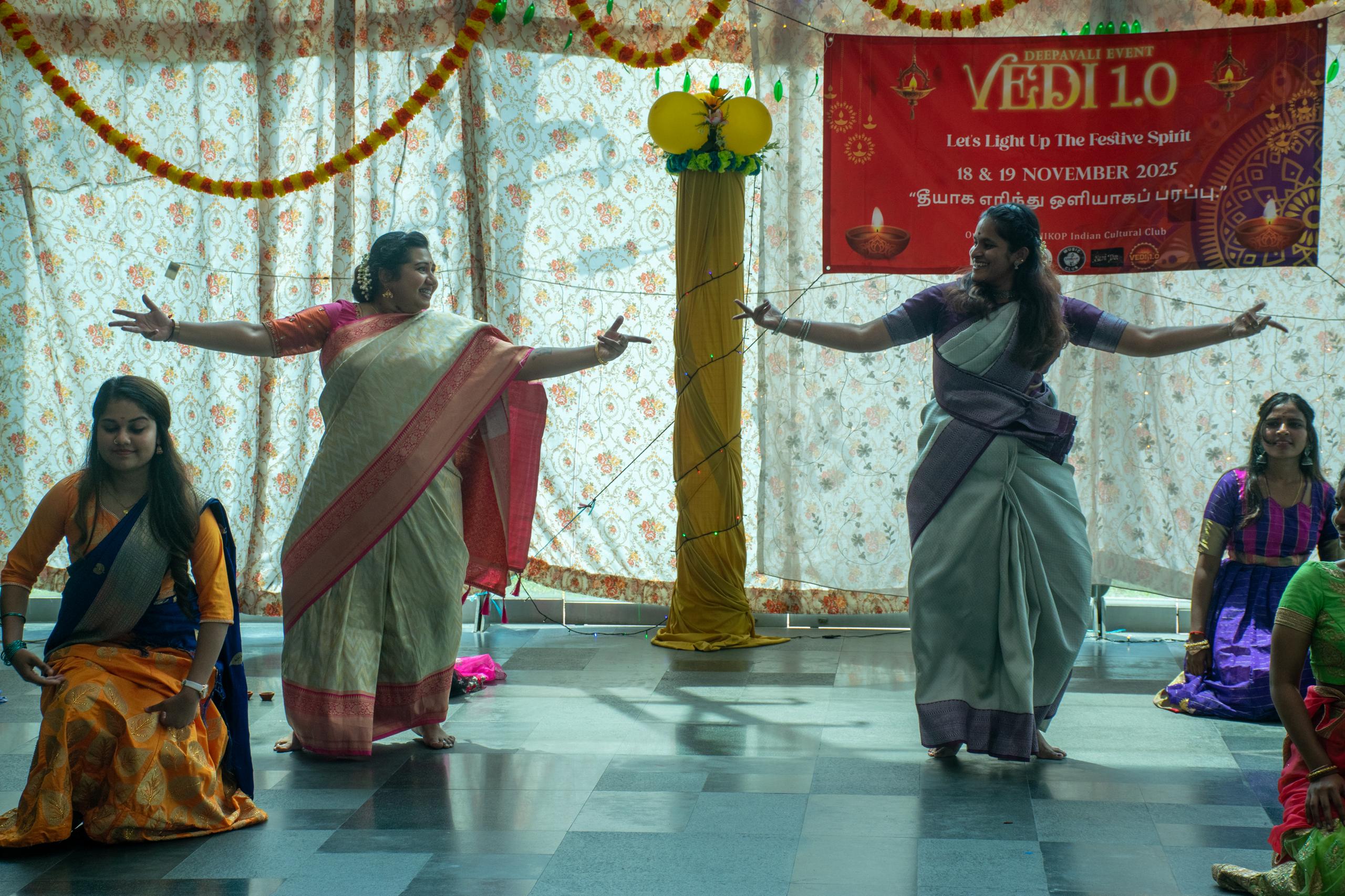 WhatsApp Image 2025-11-19 at 22.03.42 (1)