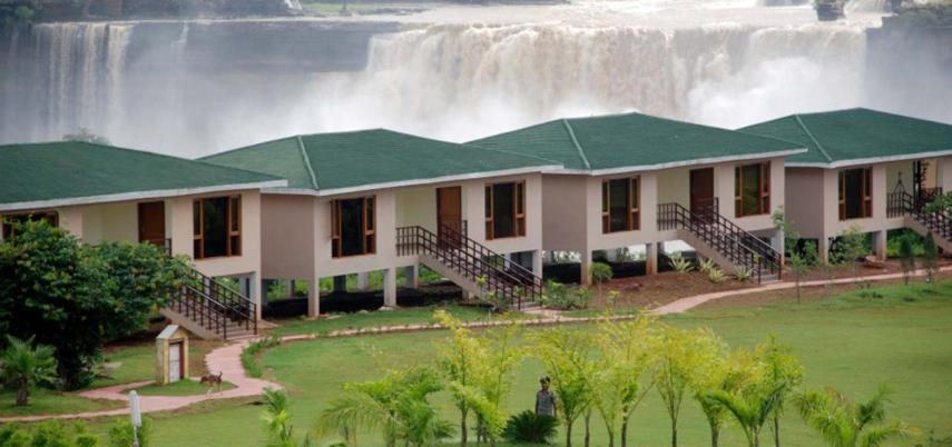 Dandami Luxury Resort-Cottages