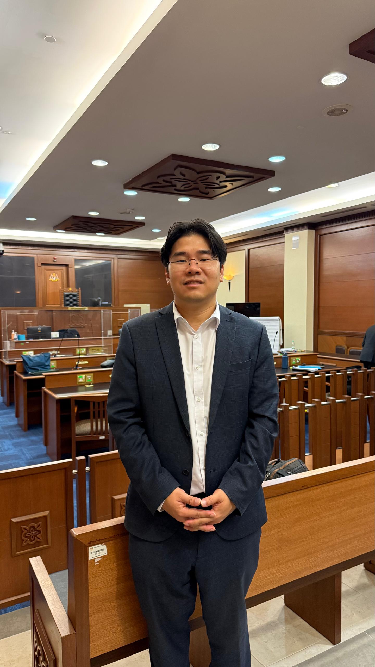 Dr Mark Tan