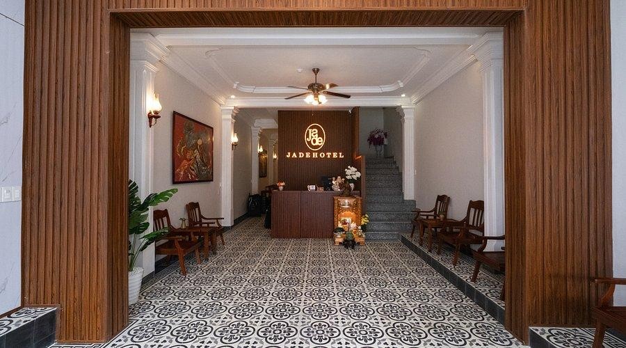 JADE HOTEL