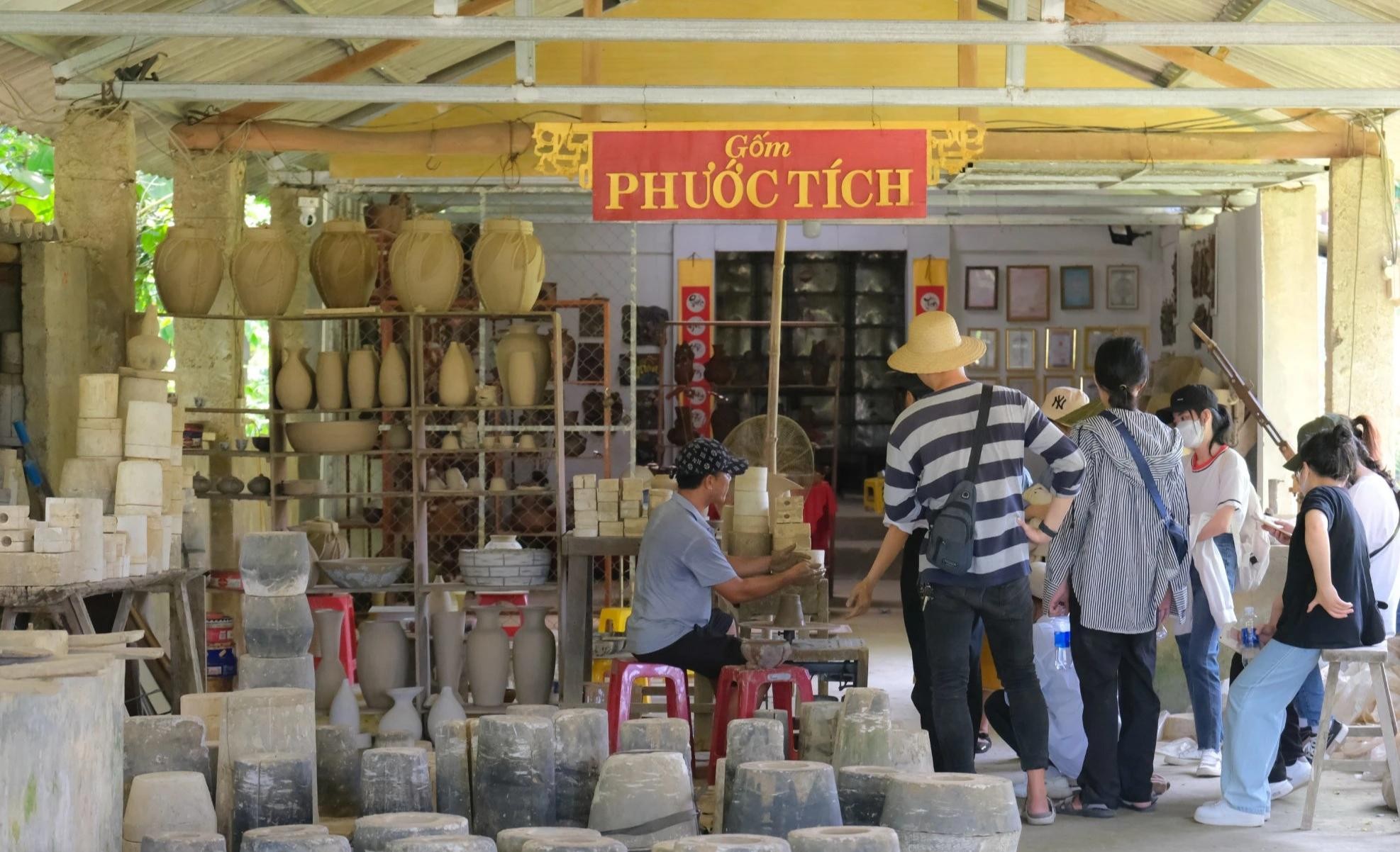 Phuoc Tich Pottery Village