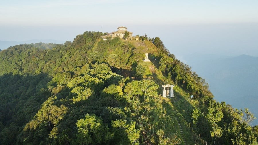 Bach Ma National Park