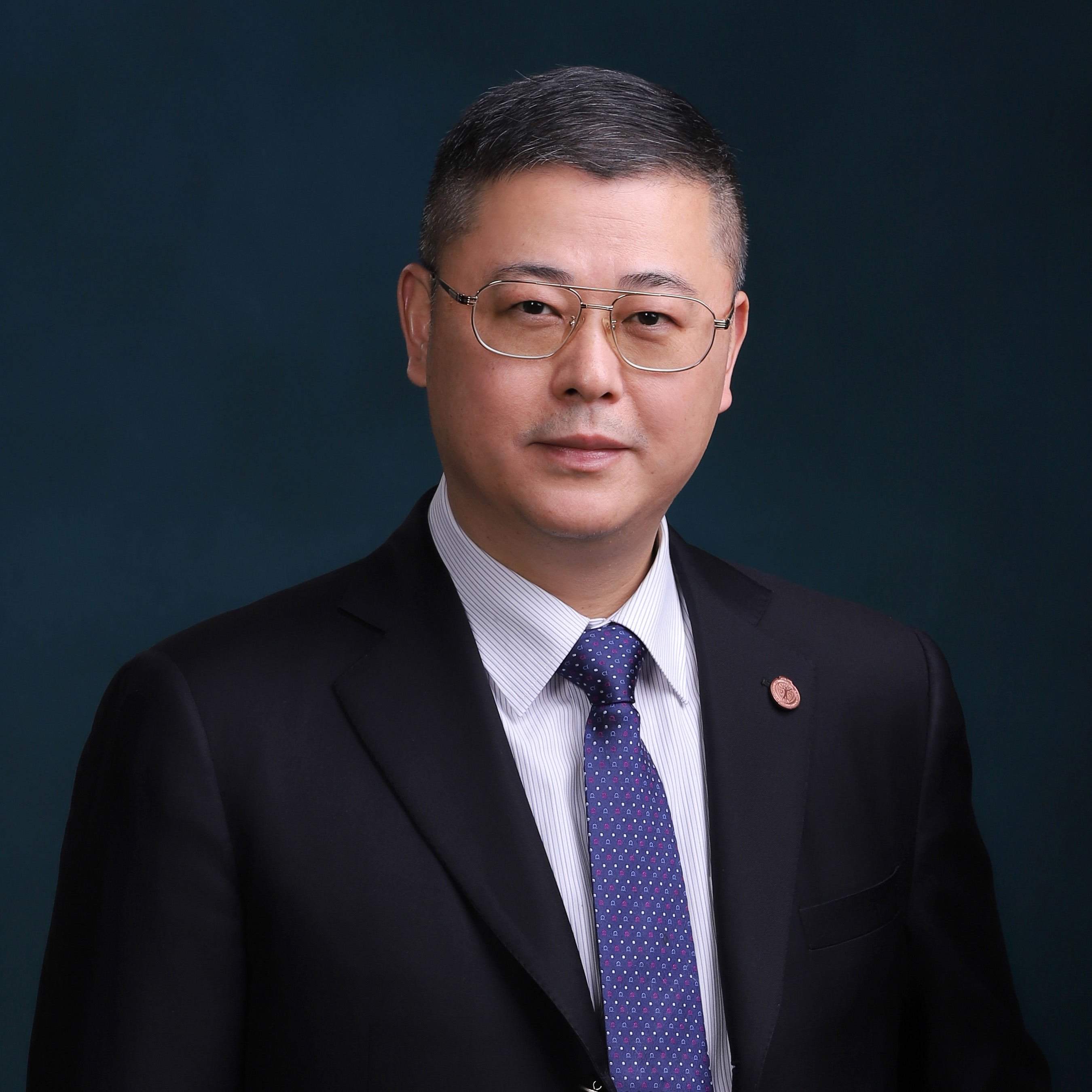 Zang LU 