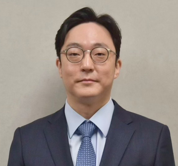 Prof.Sung YongCho