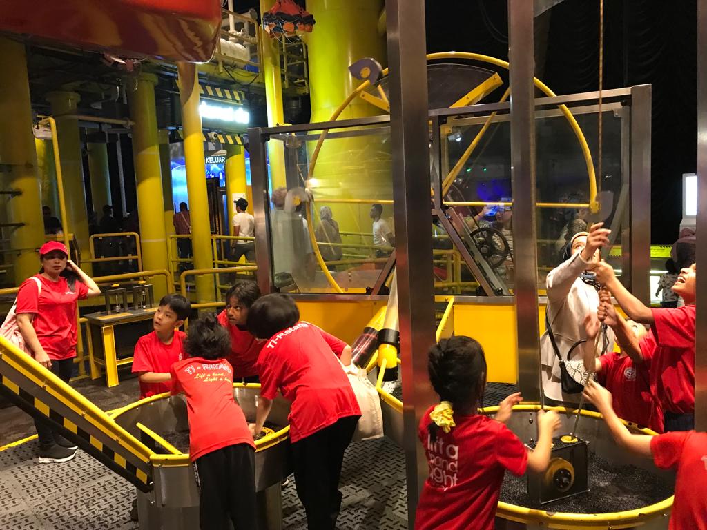 Ti-Ratana Welfare Society children at Petrosains