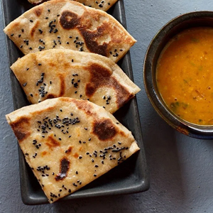 CHEESE NAAN 