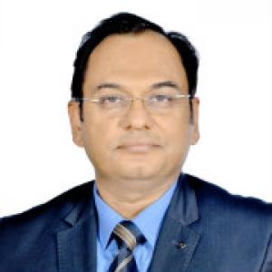 Dr Puneet Saxena