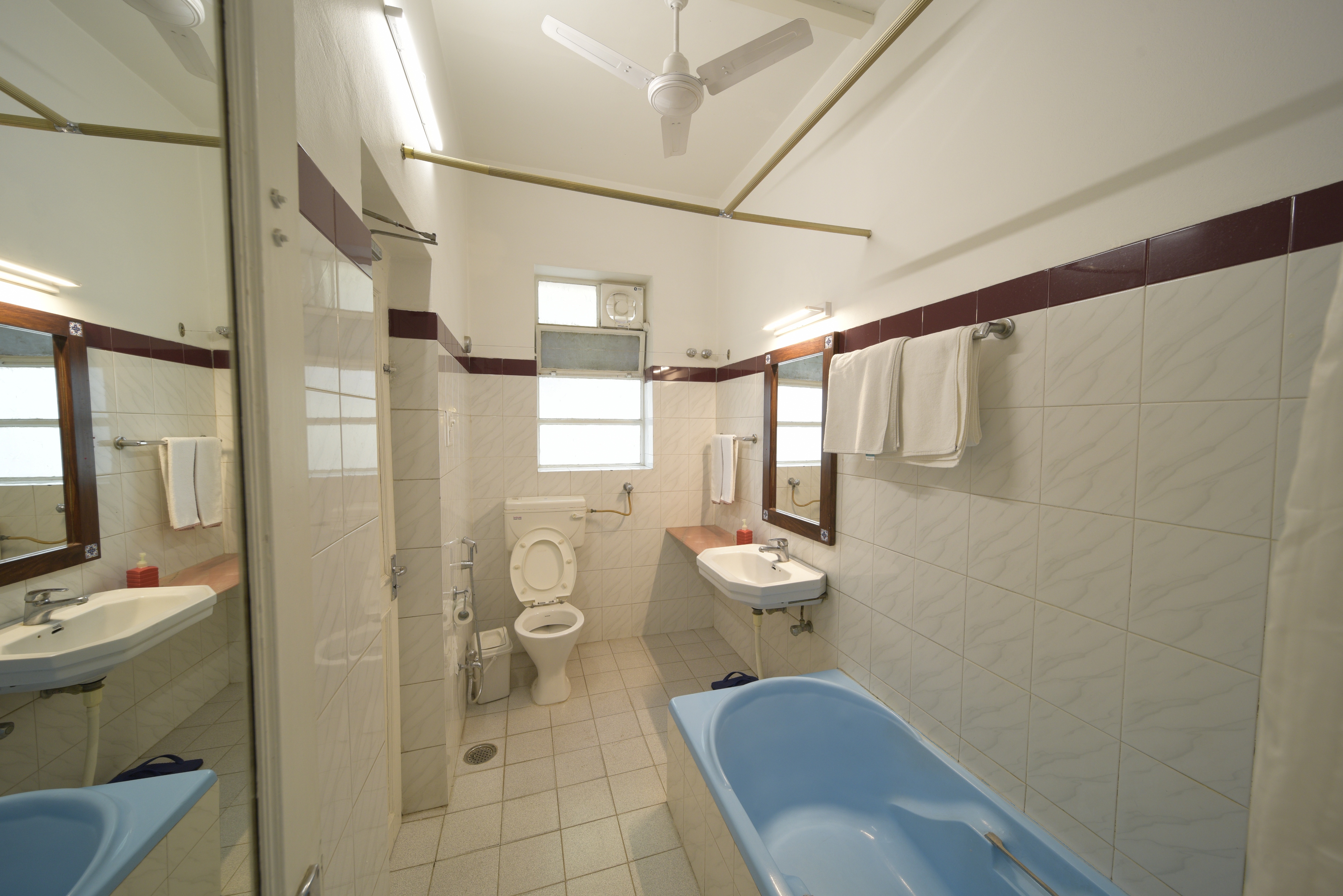 TaraNiwasFamilyDeluxeRoom24