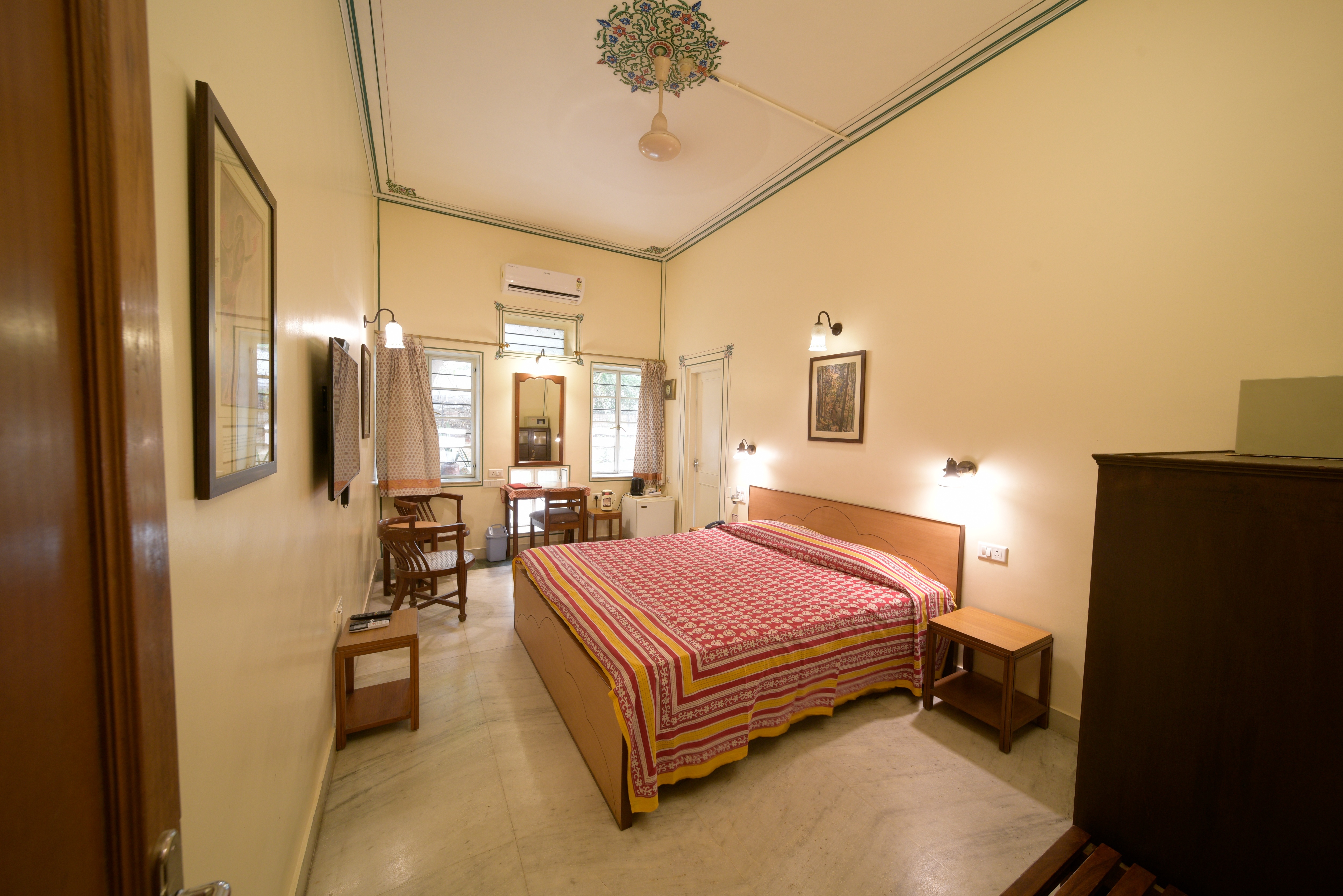 TaraNiwasSuperiorRoom3