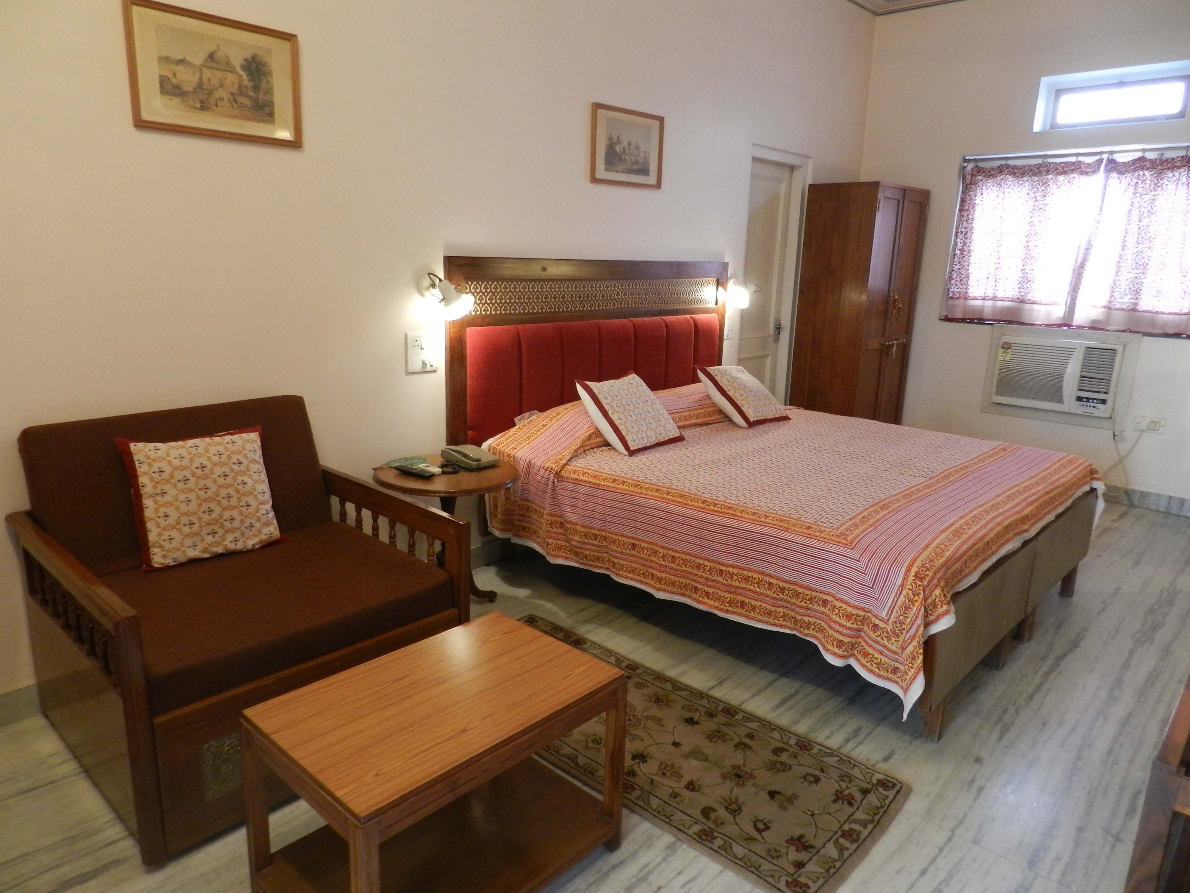 TaraNiwasSuperiorRoom12