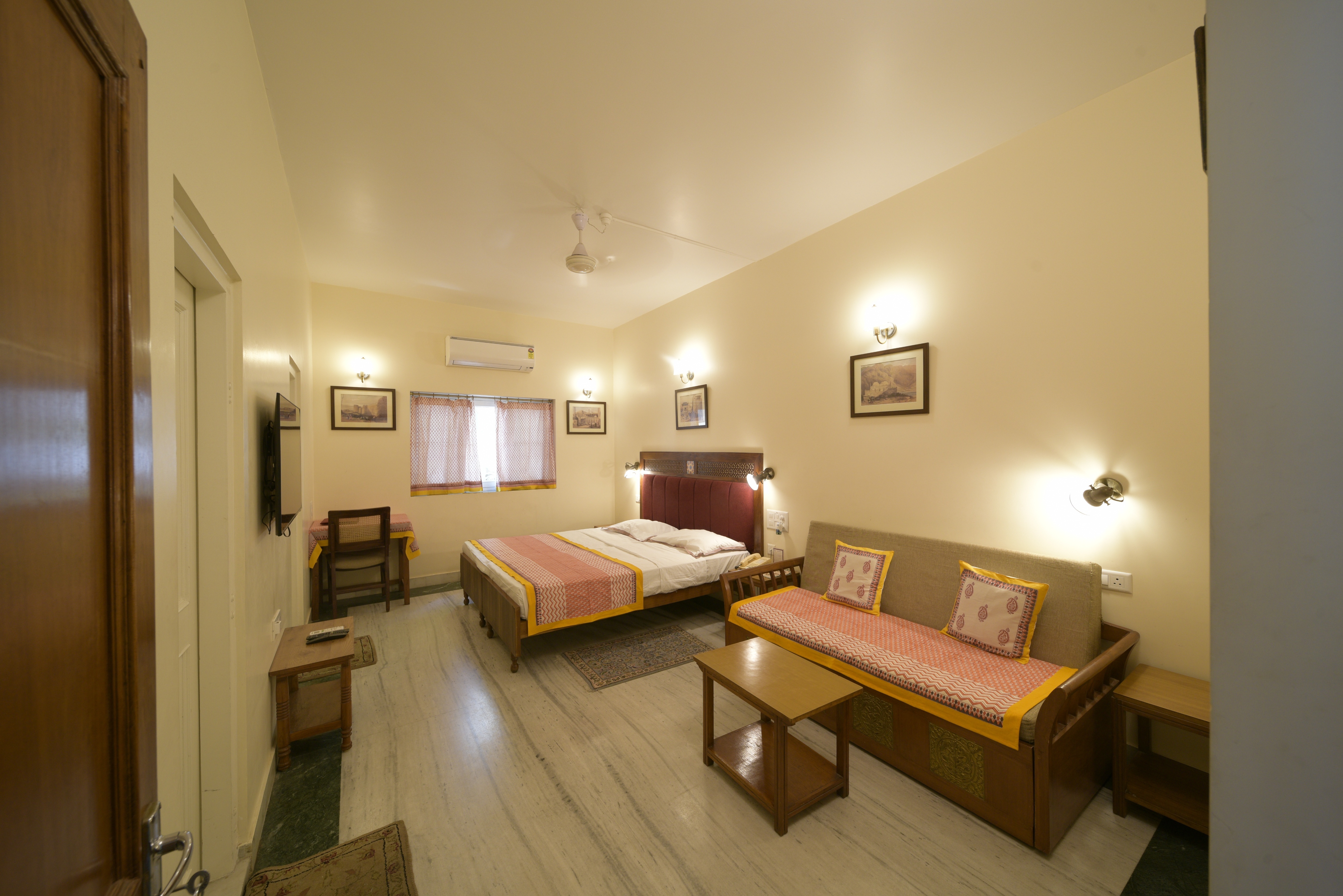 TaraNiwasFamilyDeluxeRoom18