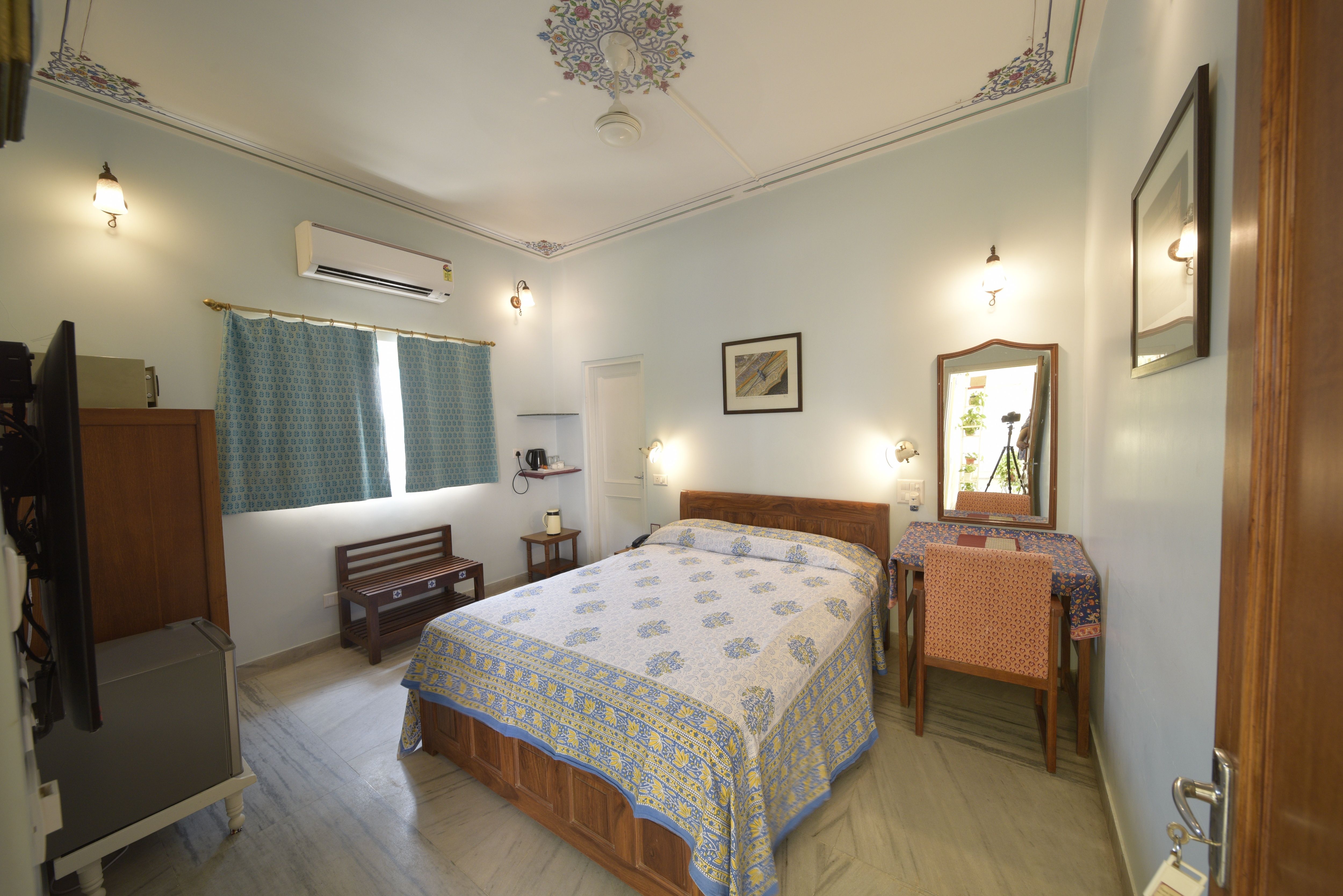 TaraNiwasEconomyRoom2