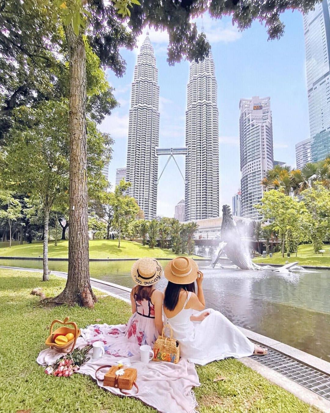 Instagrammable Places in Kuala Lumpur-KLCC Park and the Petronas Twin Towers