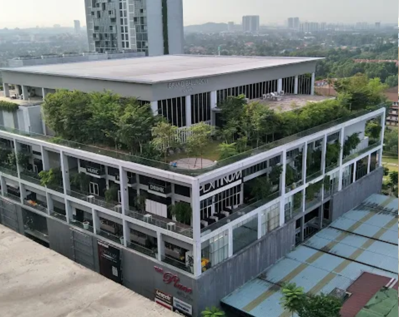 e.City Hotel @ One City